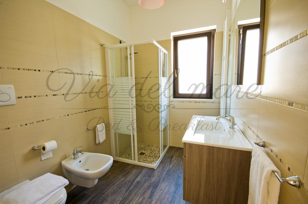 Viadelmare Rooms Monopoli Room photo